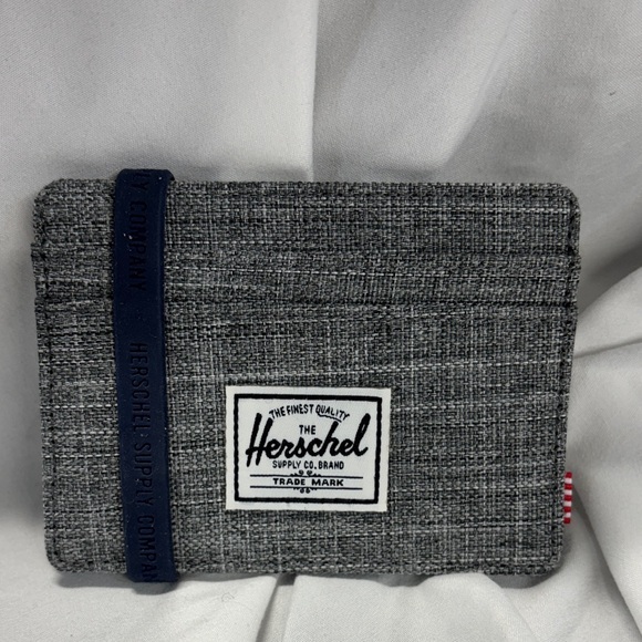 Herschel Supply Company Other - The Herschel Supply Gray white blk Card Holder and coins wallet
